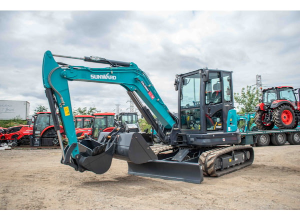 Midiexcavator SUNWARD SWE 60 UF DISPONIBIL INCHIRIERE  de vanzare